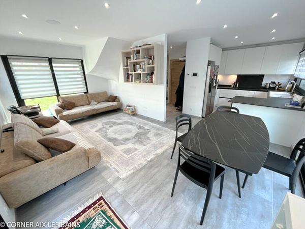 Maison contemporaine - très belles prestations -  BARBERAZ