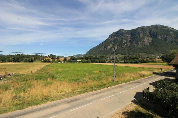 Maison 12 pièces - Porte de Savoie - calme et verdure