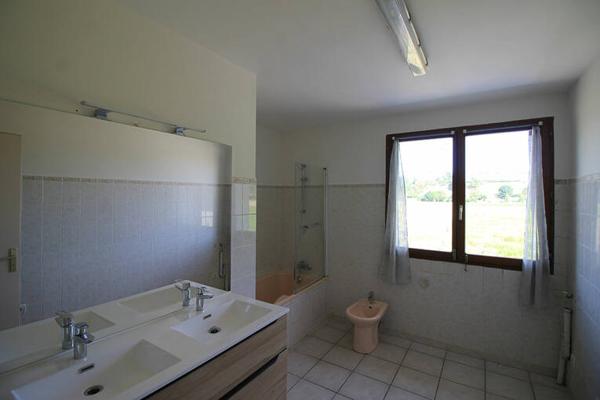 Maison 12 pièces - Porte de Savoie - calme et verdure