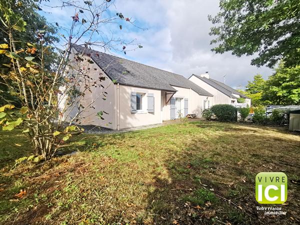 À Vendre - Plain-pied au calme, prolongé par une véranda toute saison