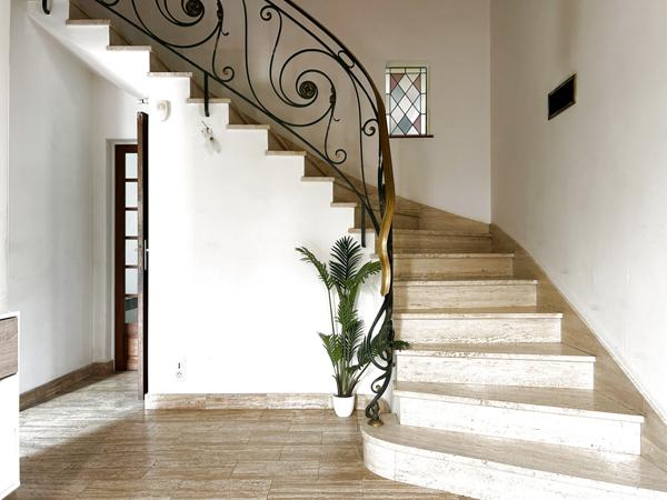 Grande maison spacieuse 5 chambres dont 2 en plain-pied Changé centre