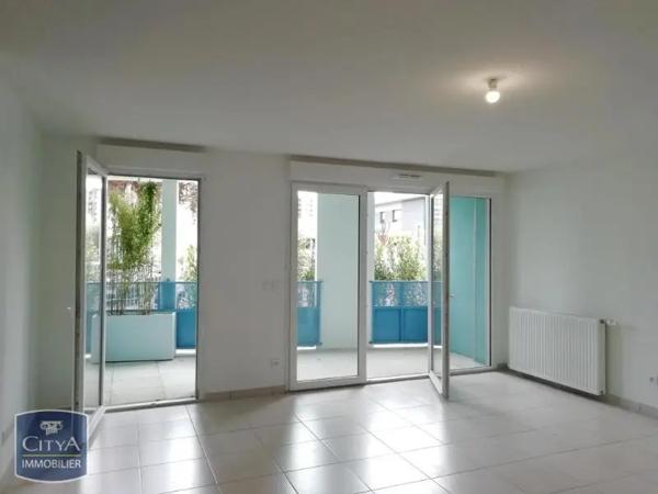 Appartement à louer 4 pièces 82.32m² Mérignac (33700)