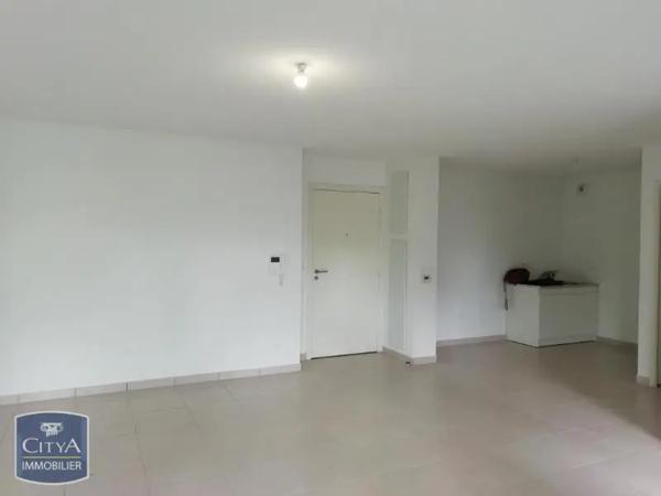 Appartement à louer 4 pièces 82.32m² Mérignac (33700)