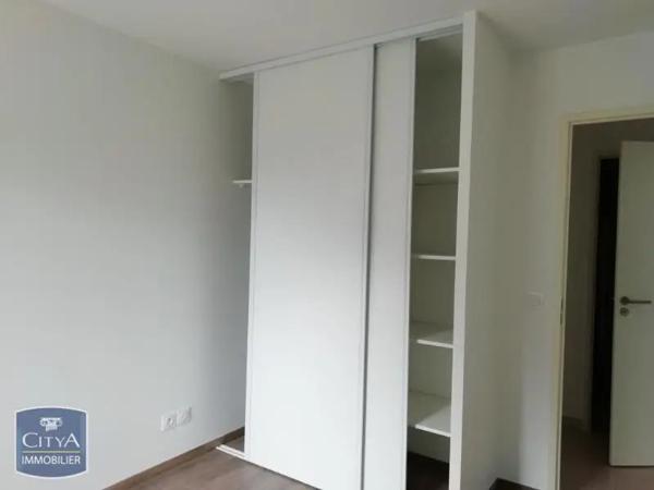 Appartement à louer 4 pièces 82.32m² Mérignac (33700)