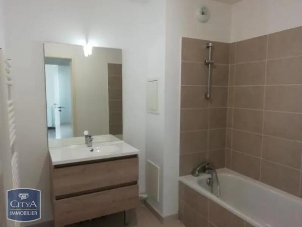 Appartement à louer 4 pièces 82.32m² Mérignac (33700)