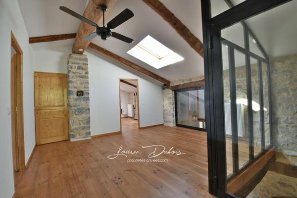 Maison de caractère 234m² habitables + dépendances et terrain 40 Ha