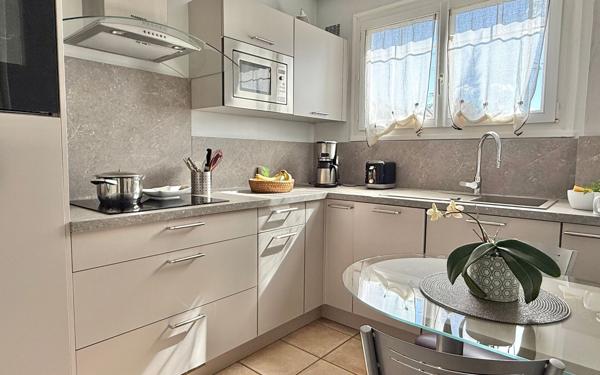 Maison à vendre    5 pièces • 80 m2 Morangis