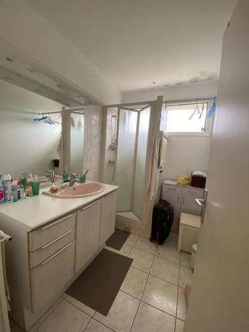 Vente
                Appartement79,43 m² - 3 Pièces -
                    ROYAN (17200)