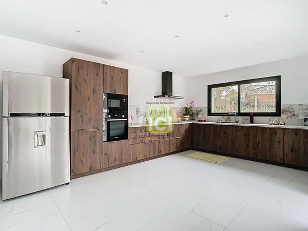 Maison Cholet 6 pièces de plain-pied 143 m2