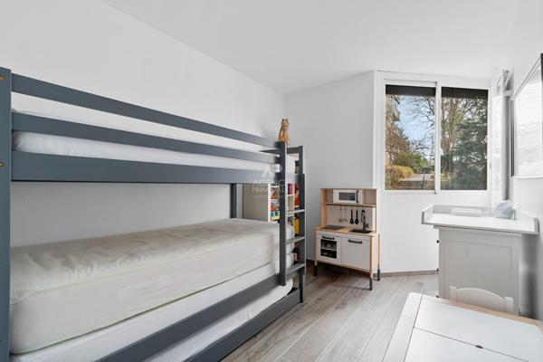 Appartement Saint Germain En Laye 6 pièce(s) 430 500 € **  - Référence  18177