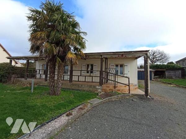 Centre ville de Saint Georges des Groseillers, une maison d'habitation de plain-pied et de six ...