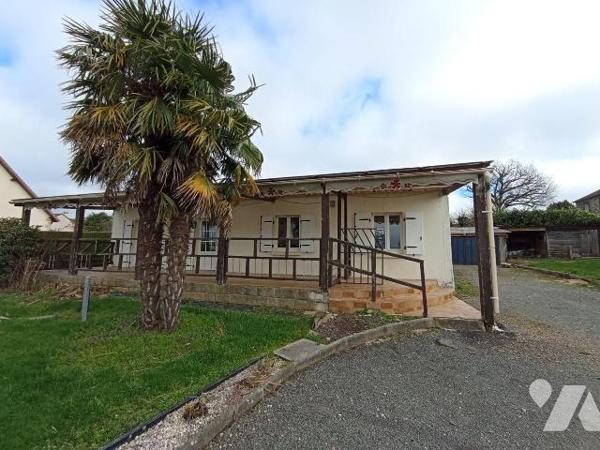 Centre ville de Saint Georges des Groseillers, une maison d'habitation de plain-pied et de six ...