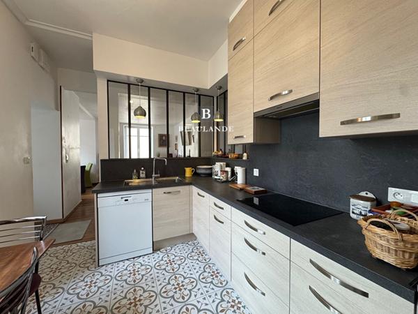 Charmante maison de ville d'env. 180 m² hab. située au pied des commerces et des commodités,  
Le pouliguen 44510