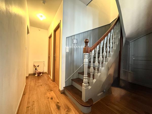 Charmante maison de ville d'env. 180 m² hab. située au pied des commerces et des commodités,  
Le pouliguen 44510