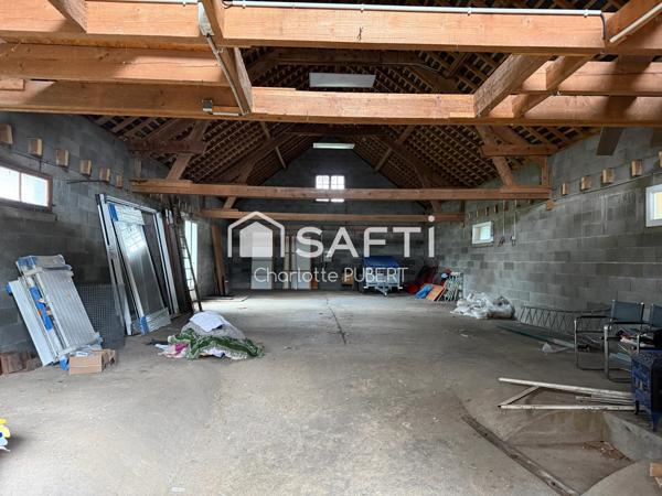 Grande maison avec entrepôt de 150m2