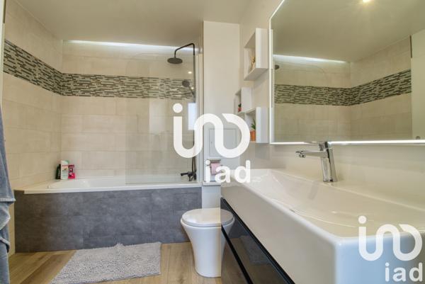 Maison à vendre 6 pièces 128 m² Saint-Thibault-des-Vignes