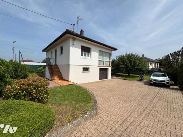 Maison 3 pièces (environ 60 m² habitables) située dans un secteur calme