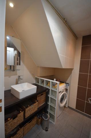 Jolie maison idéalement située à deux pas du métro Cuire