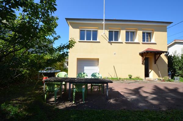 Jolie maison idéalement située à deux pas du métro Cuire