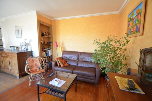 Jolie maison idéalement située à deux pas du métro Cuire