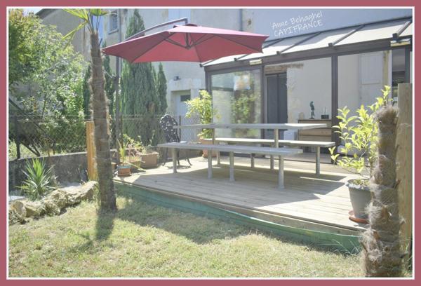 A vendre Condom, maison de ville en pierre 100m2 avec jardin