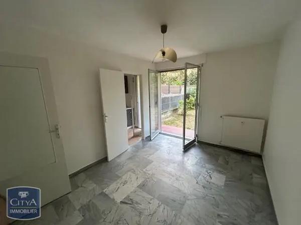Appartement à louer 1 pièce 24.37m² Menton (06500)