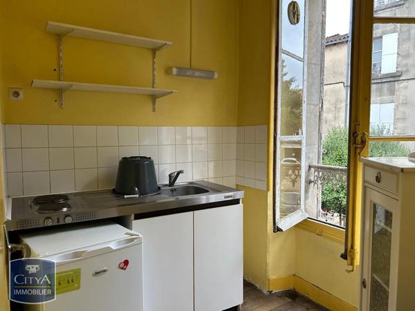 Appartement à louer 1 pièce 30.87m² Poitiers (86000)