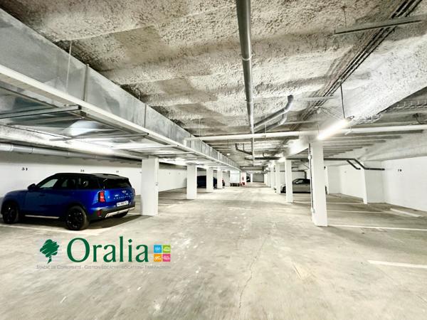 Parking · Location Bordeaux (33000)