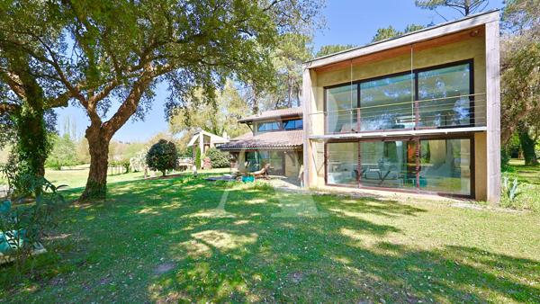 Architecture organique - 1979/2005 - F. GASSAN / P. AROTCHAREN - Hossegor
