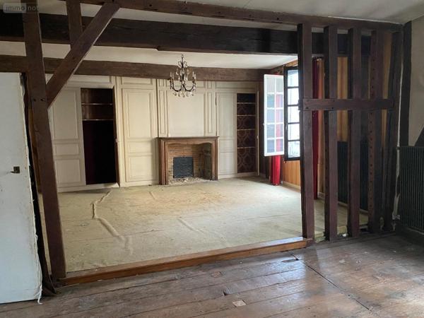 Maison à vendre à Châlons-en-Champagne dans la Marne (51000), ref : M 46   
HYPER CENTRE VILLE