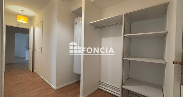 Location Appartement 3 pièces 68.3 m² - Paris 75010
