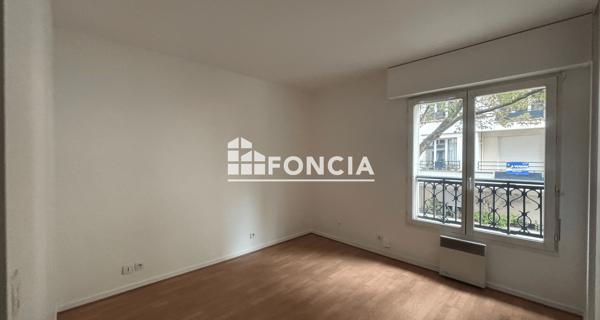 Location Appartement 3 pièces 68.3 m² - Paris 75010
