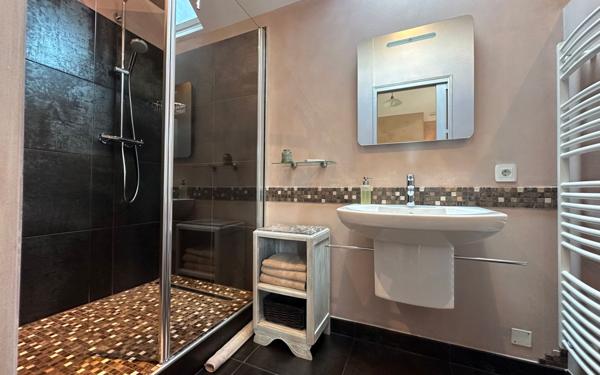 Maison à vendre    5 pièces •  Boves