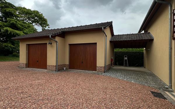 Maison à vendre    5 pièces •  Boves