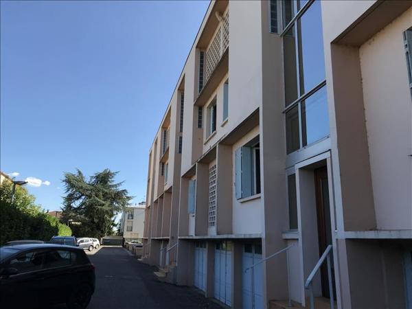 Appartement à louer 696 € CC AGEN 4 p 92 m² DPE E