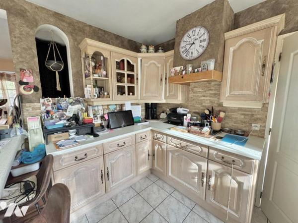 Maison 4 chambres et avec beau jardin à Donges 