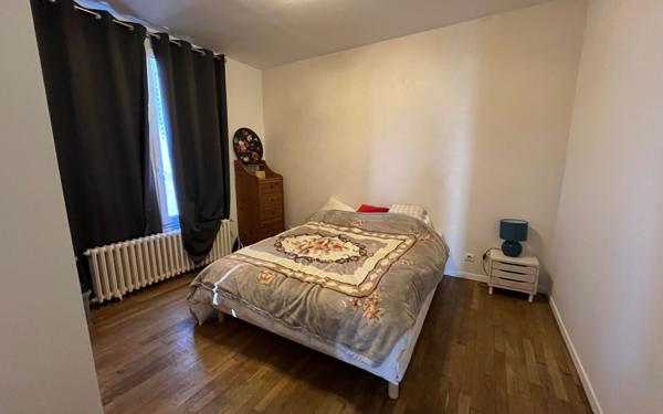 Maison à louer    6 pièces •  Le Palais-sur-Vienne