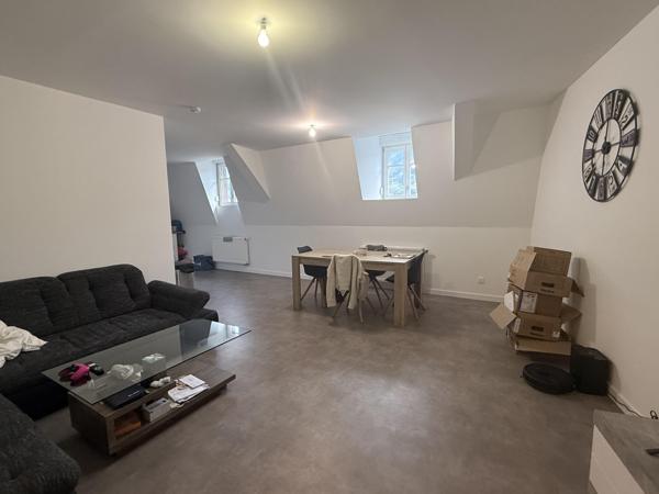 Location / Appartement T4
