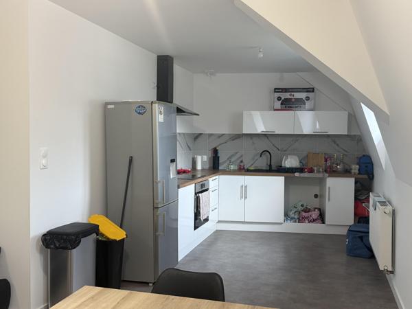 Location / Appartement T4