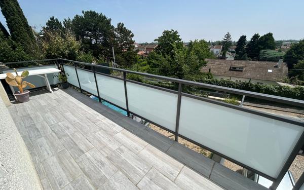 Maison à vendre    5 pièces • 152,40 m2 Beynost