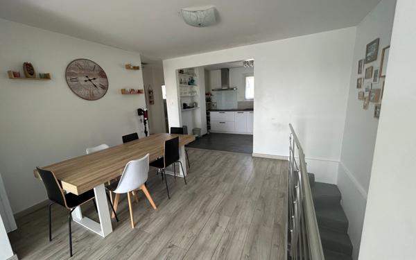 Maison à vendre    5 pièces • 152,40 m2 Beynost