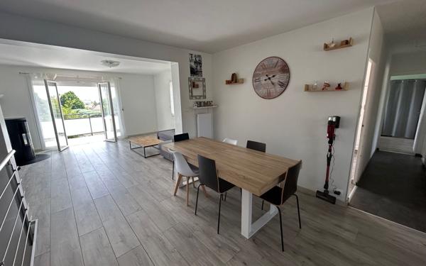 Maison à vendre    5 pièces • 152,40 m2 Beynost