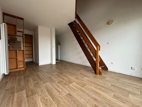 17132 MESCHERS SUR GIRONDE Meschers Sur Gironde deux pièces 34.60 m2 avec balcon , parking et cave