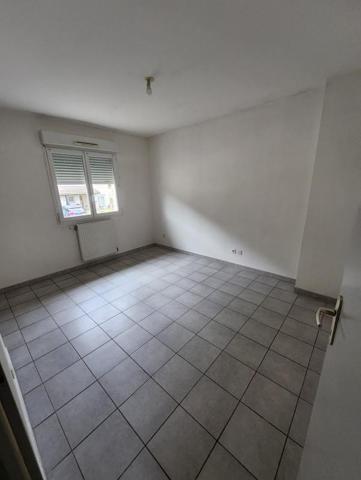 LAVEYRON - VILLA T4 AVEC GARAGE ET JARDIN - 94.74 M2