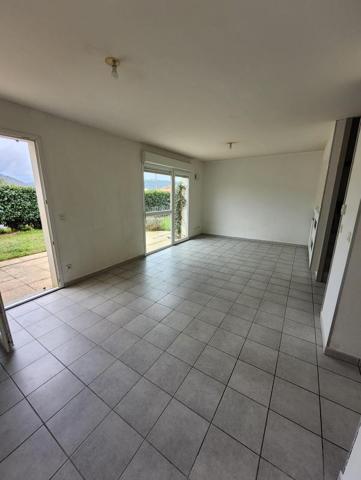 LAVEYRON - VILLA T4 AVEC GARAGE ET JARDIN - 94.74 M2