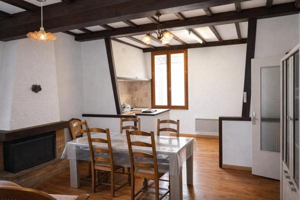 MAISON 4 CHAMBRES + APPARTEMENT T2 à 148 000 Euros PROCHE MONTELIMAR