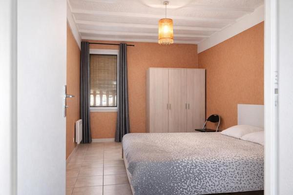 MAISON 4 CHAMBRES + APPARTEMENT T2 à 148 000 Euros PROCHE MONTELIMAR