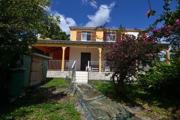 Les Abymes (97139) Villa T6 garage pointe d'or