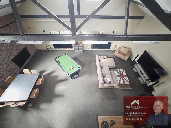 MAISON ATHYPIQUE DE 250M² AVEC JARDIN