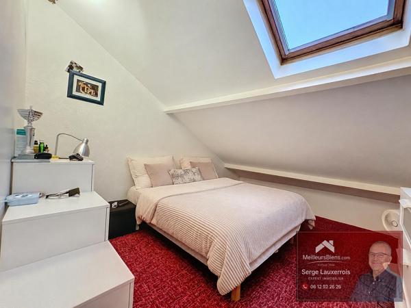 MAISON ATHYPIQUE DE 250M² AVEC JARDIN